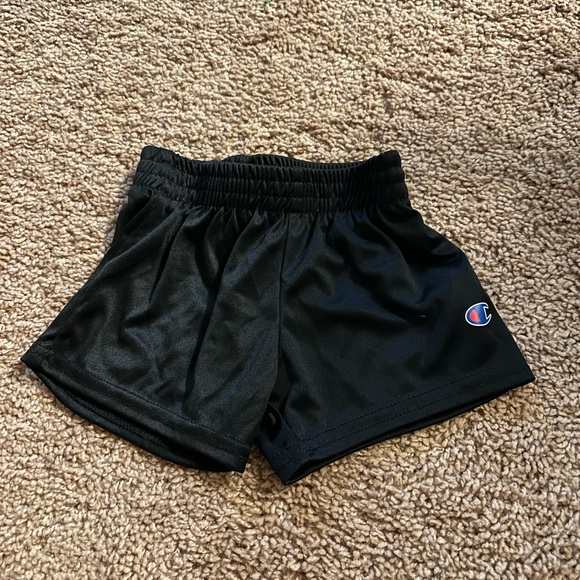 Champion shorts - Picture 1 of 2